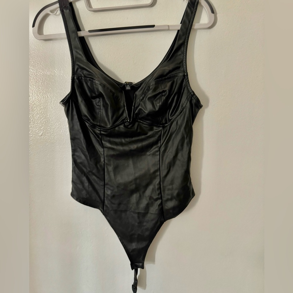 BLACK LEATHER BODY SUIT